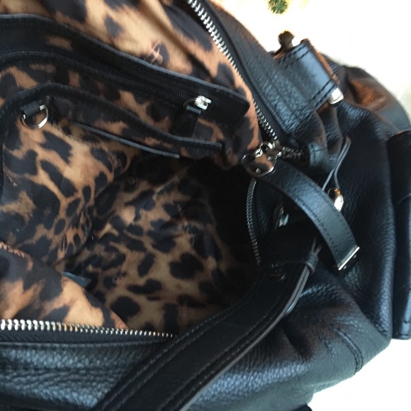 B Makowsky Black Leather Shoulder bag - Picture 4 of 4